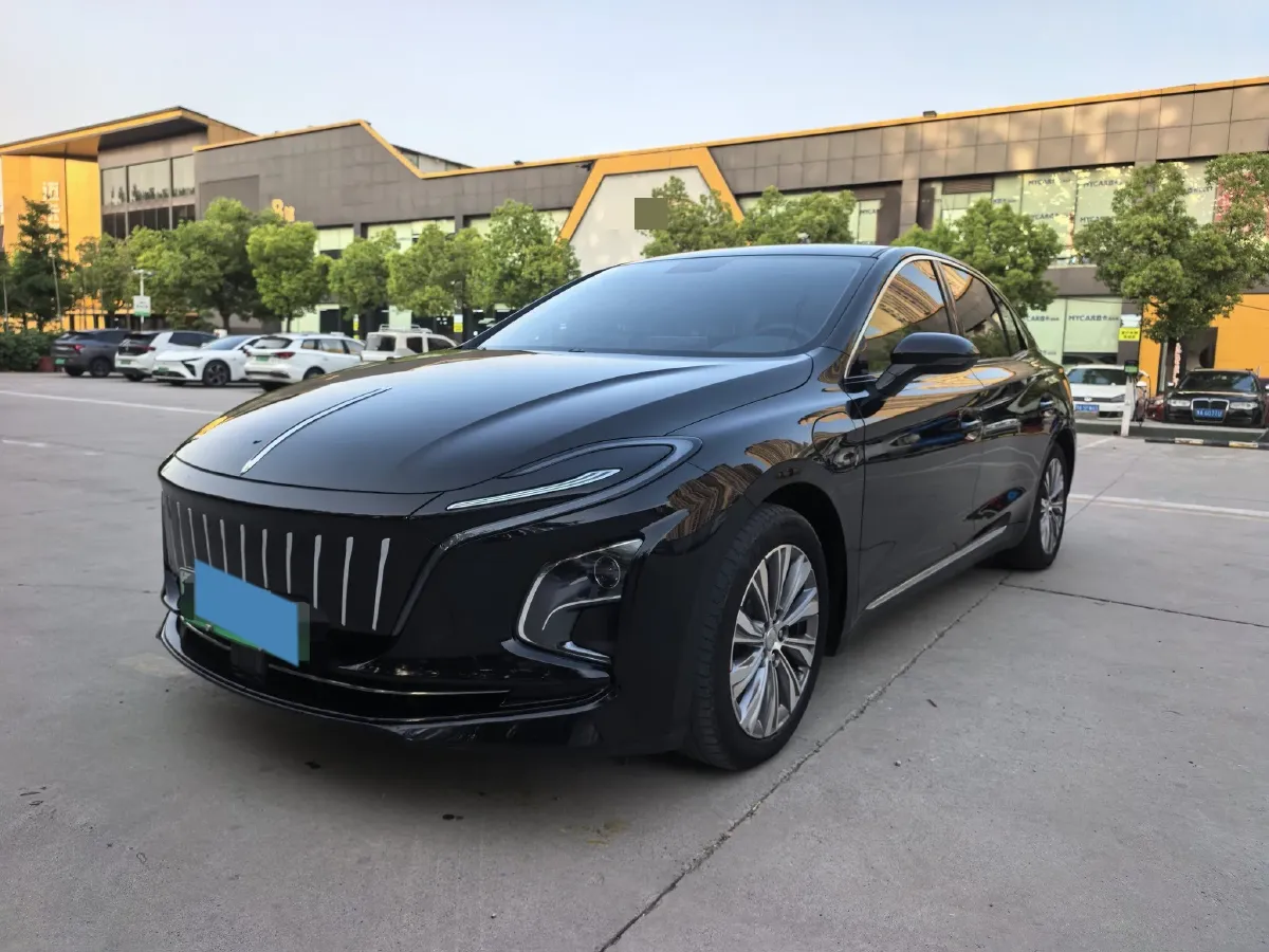 2024 HongQi E-QM5 BEV 72KWH,autocango,china used car exporter,china ev exporter,chinese used car exporter,chinese used ev exporter
