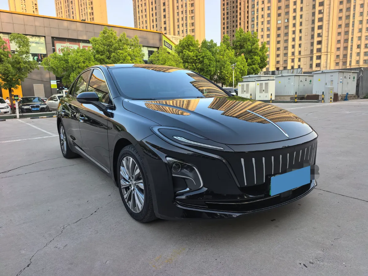 2024 HongQi E-QM5 BEV 72KWH,autocango,china used car exporter,china ev exporter,chinese used car exporter,chinese used ev exporter