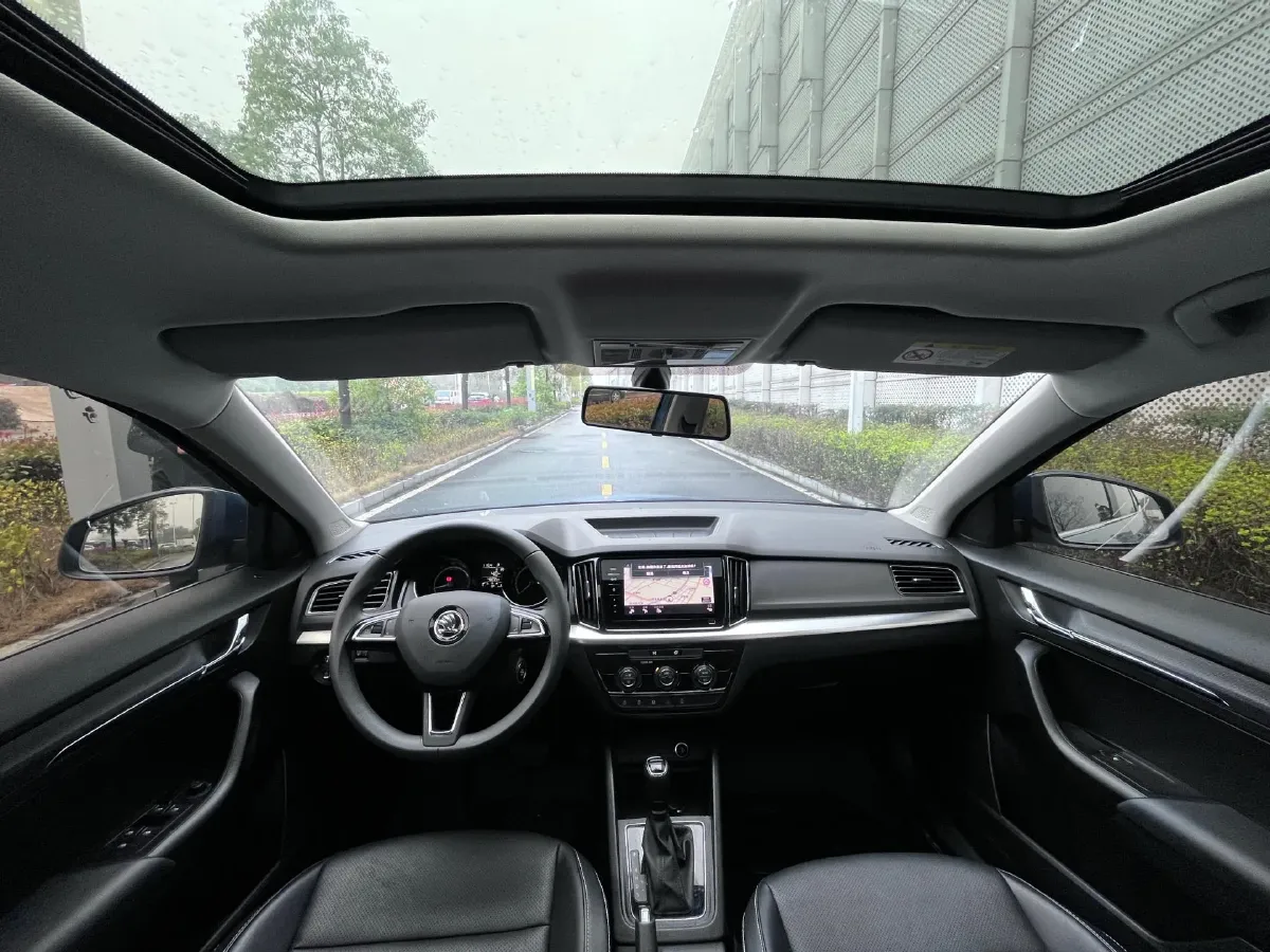 2022 Skoda Kamiq 1.5L 112HP L4 6AT,autocango,china used car exporter,china ev exporter,chinese used car exporter,chinese used ev exporter