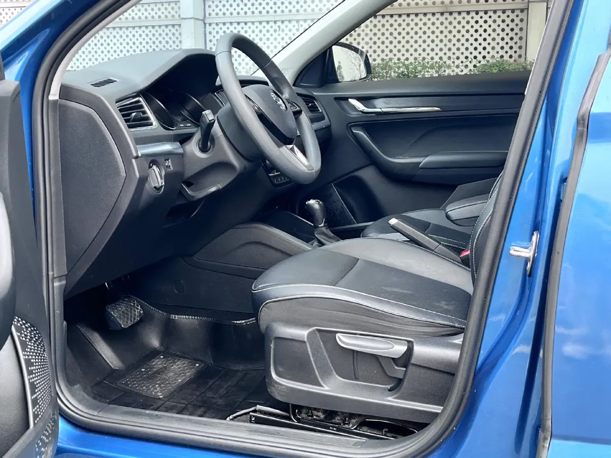 2022 Skoda Kamiq 1.5L 112HP L4 6AT,autocango,china used car exporter,china ev exporter,chinese used car exporter,chinese used ev exporter