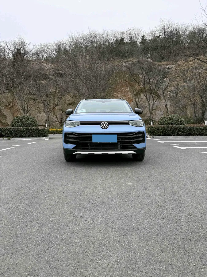 2025 Volkswagen Tharu 1.5T 160HP L4 7DCT,autocango,china used car exporter,china ev exporter,chinese used car exporter,chinese used ev exporter