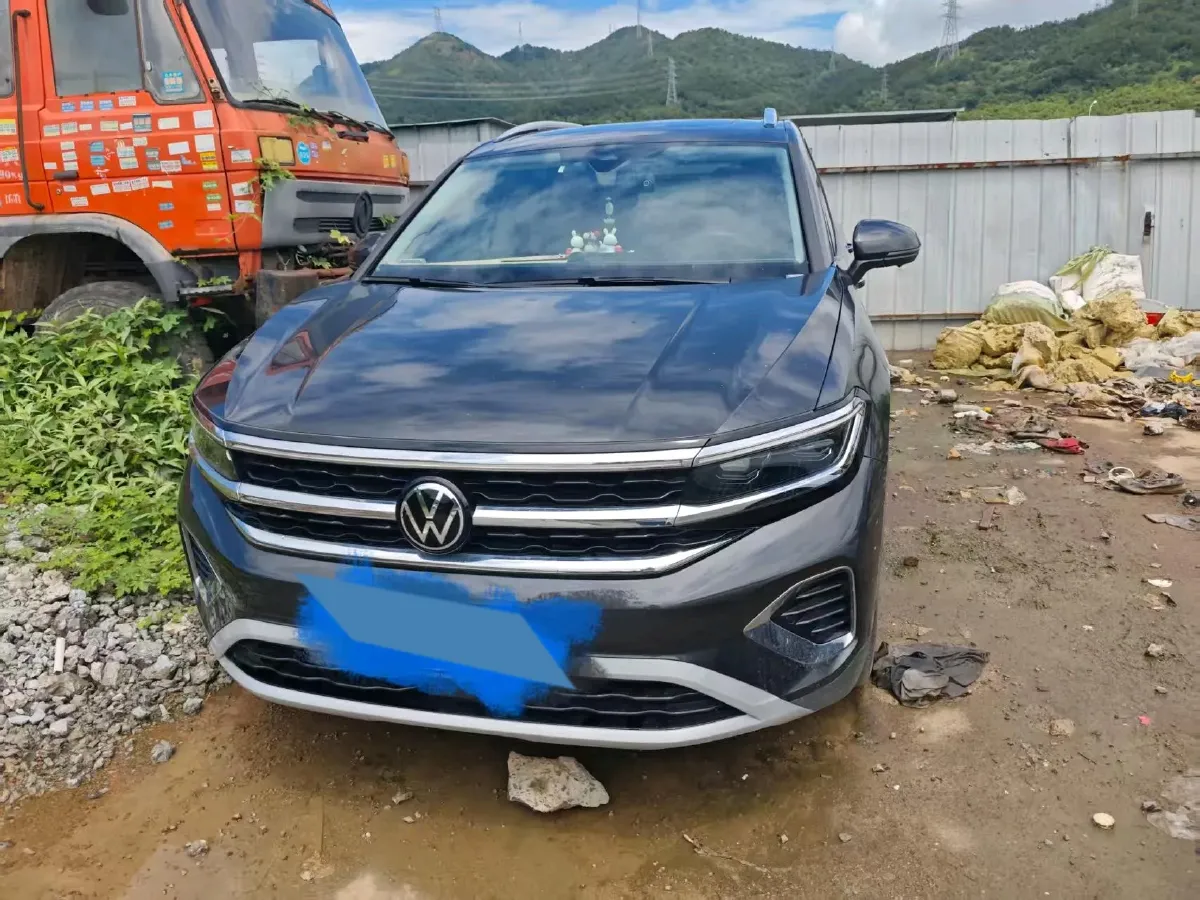 2023 Volkswagen Talagon 2.0T 220HP L4 7DCT,autocango,china used car exporter,china ev exporter,chinese used car exporter,chinese used ev exporter