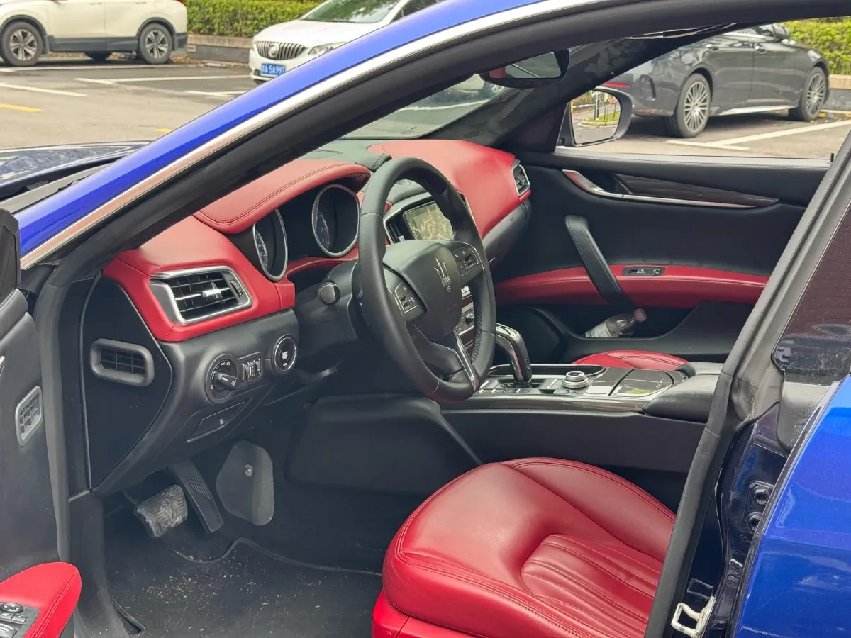 2019 Maserati Ghibli 3.0T 350HP V6 8AT,autocango,china used car exporter,china ev exporter,chinese used car exporter,chinese used ev exporter