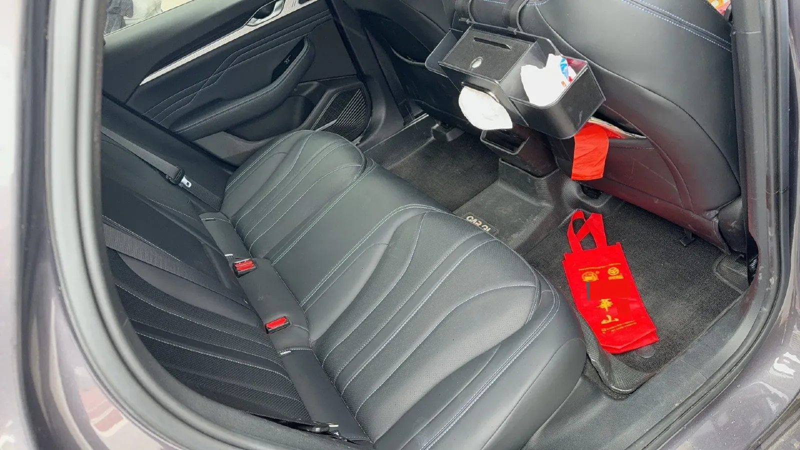 2025 Geely Preface 1.5T 181HP L4 7DCT,autocango,china used car exporter,china ev exporter,chinese used car exporter,chinese used ev exporter