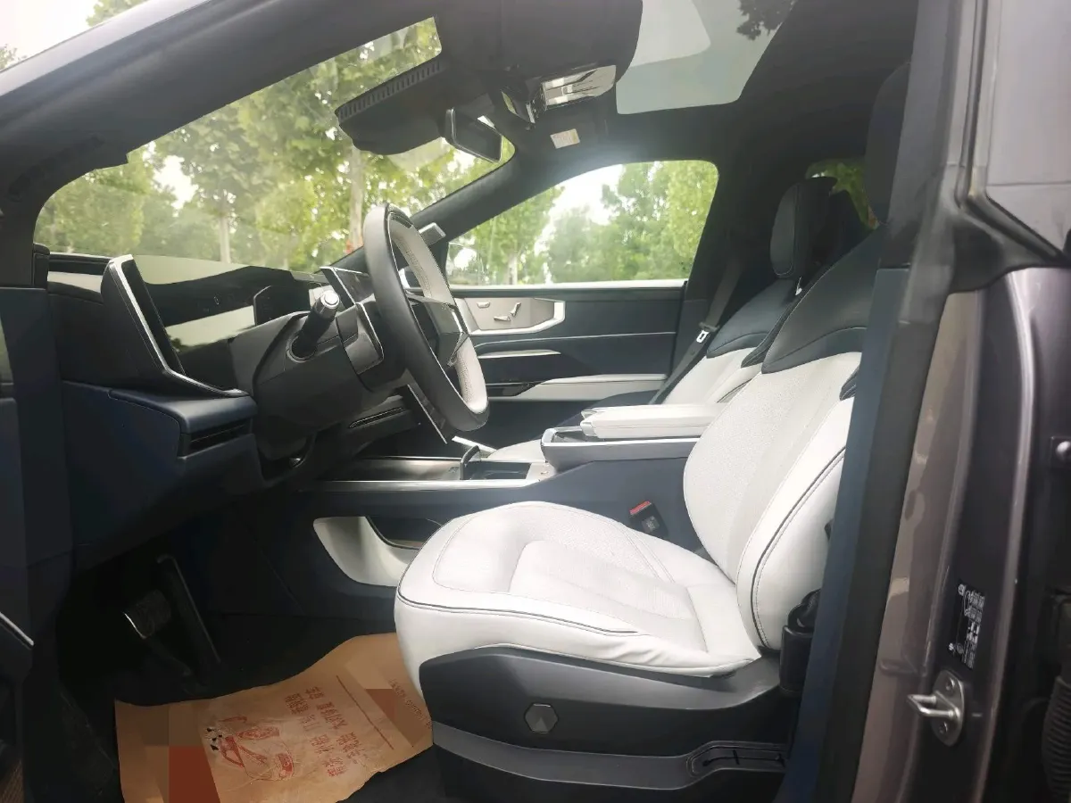 2023 HiPhi Y BEV 115KWH,autocango,china used car exporter,china ev exporter,chinese used car exporter,chinese used ev exporter