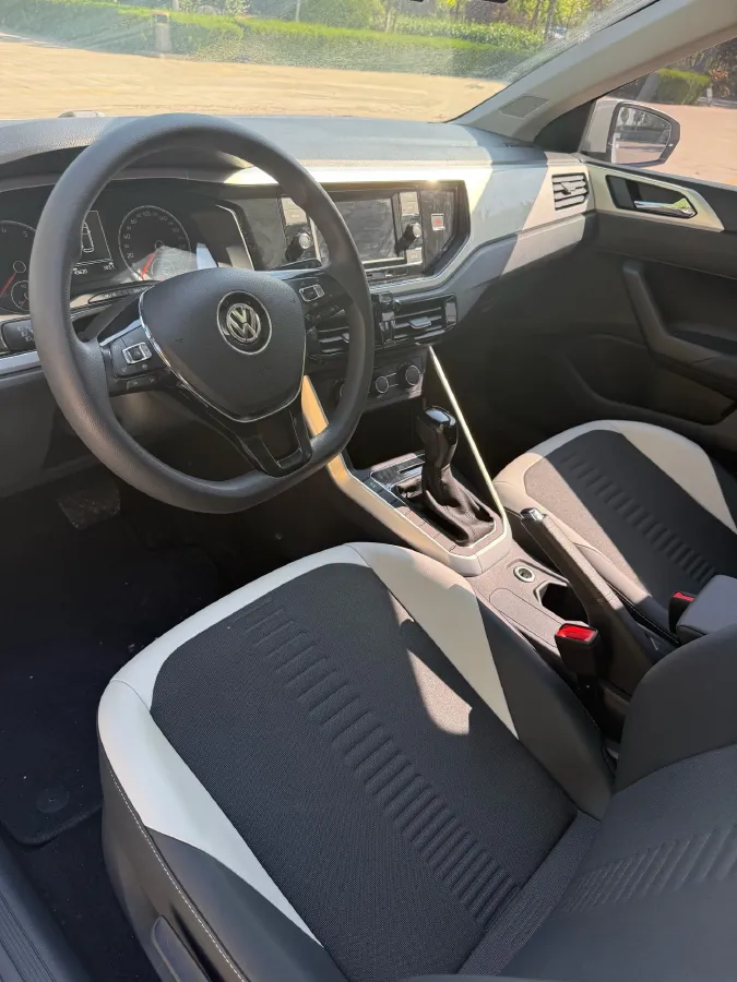 2019 Volkswagen Polo 1.5L 113HP L4 6AT,autocango,china used car exporter,china ev exporter,chinese used car exporter,chinese used ev exporter