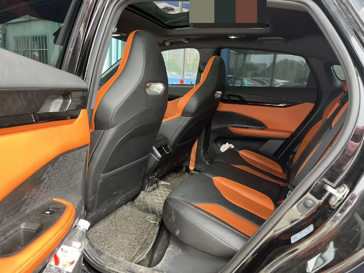 2023 ChangAn UNI-V 1.5T 188HP L4 7DCT,autocango,china used car exporter,china ev exporter,chinese used car exporter,chinese used ev exporter