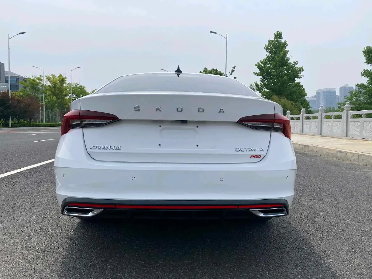 2021 Skoda Octavia 1.4T 150HP L4 7DCT,autocango,china used car exporter,china ev exporter,chinese used car exporter,chinese used ev exporter