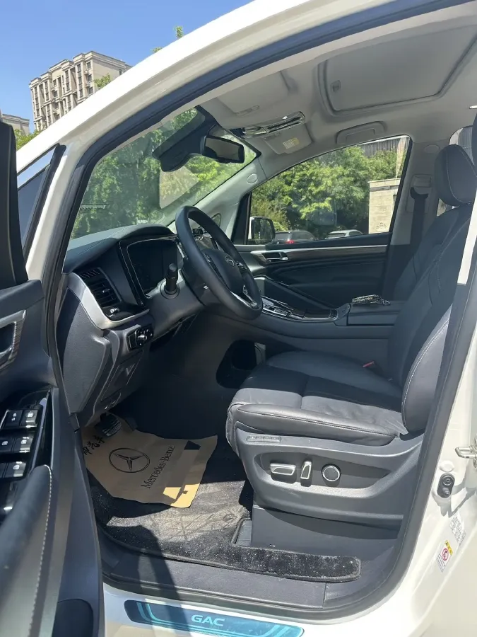 2021 GAC Trumpchi M8 2.0T 252HP L4 8AT,autocango,china used car exporter,china ev exporter,chinese used car exporter,chinese used ev exporter