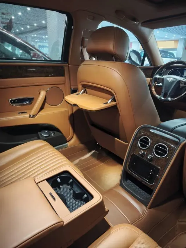 2017 Bentley Flying Spur 4.0T 528HP V8 8AT,autocango,china used car exporter,china ev exporter,chinese used car exporter,chinese used ev exporter