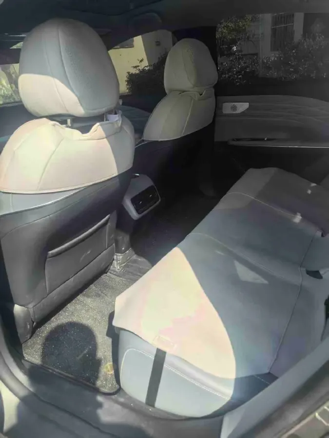 2024 Geely Galaxy E8 BEV 62KWH,autocango,china used car exporter,china ev exporter,chinese used car exporter,chinese used ev exporter