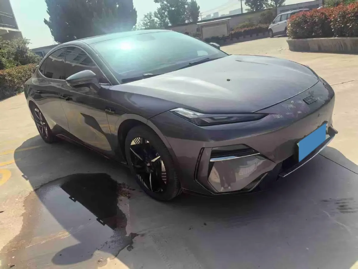 2024 Geely Galaxy E8 BEV 62KWH,autocango,china used car exporter,china ev exporter,chinese used car exporter,chinese used ev exporter