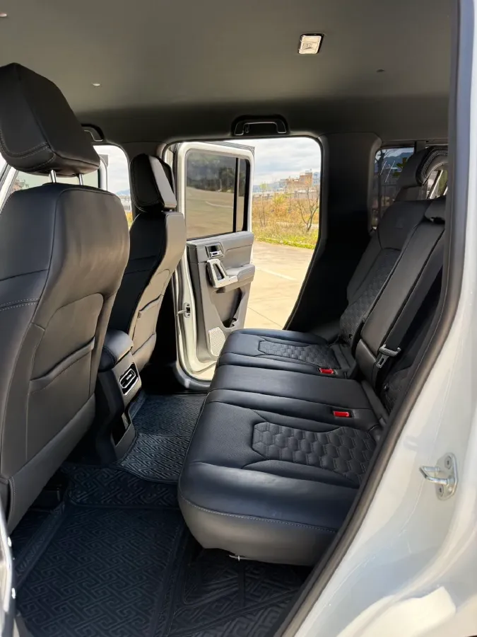 2024 212 212 T01 2.0T 252HP L4 8AT,autocango,china used car exporter,china ev exporter,chinese used car exporter,chinese used ev exporter