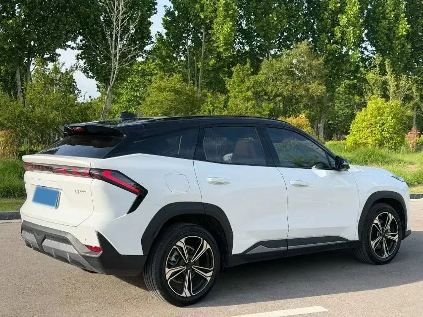 2025 Geely Galaxy L7 1.5L 112HP L4 1DHT PHEV 18.4KWH,autocango,china used car exporter,china ev exporter,chinese used car exporter,chinese used ev exporter