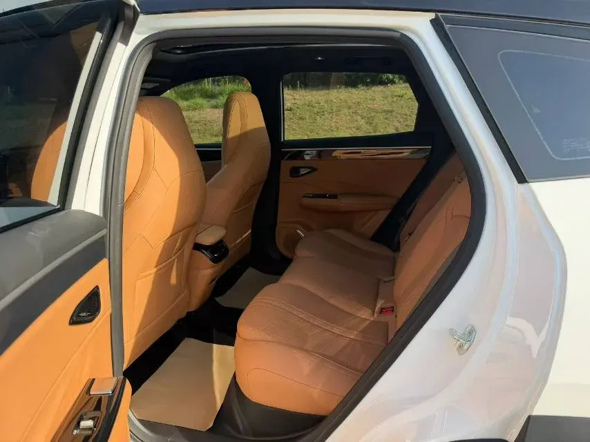 2025 Geely Galaxy L7 1.5L 112HP L4 1DHT PHEV 18.4KWH,autocango,china used car exporter,china ev exporter,chinese used car exporter,chinese used ev exporter