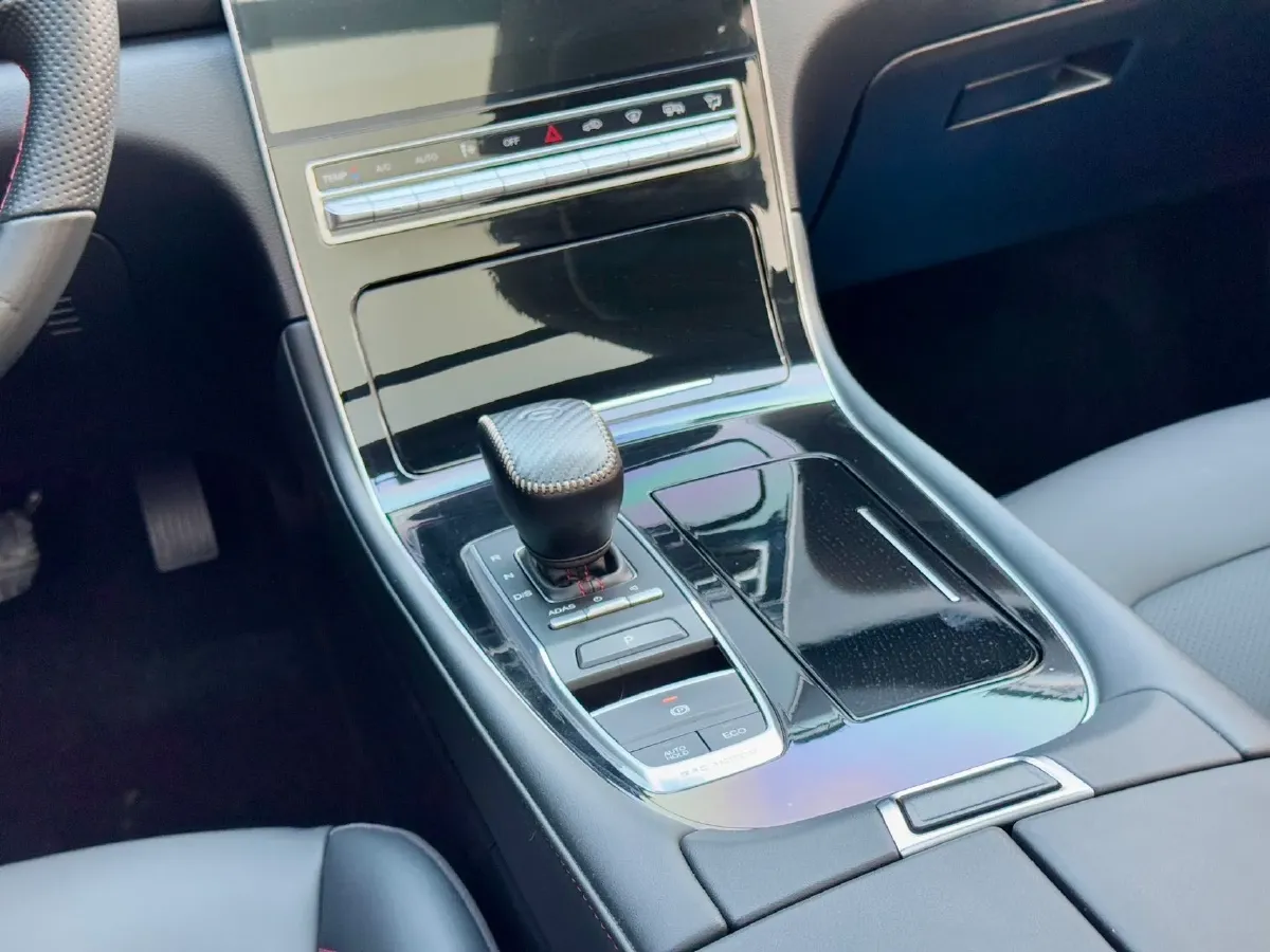 2021 GAC Trumpchi GS4 Plus 1.5T 169HP L4 6AT,autocango,china used car exporter,china ev exporter,chinese used car exporter,chinese used ev exporter