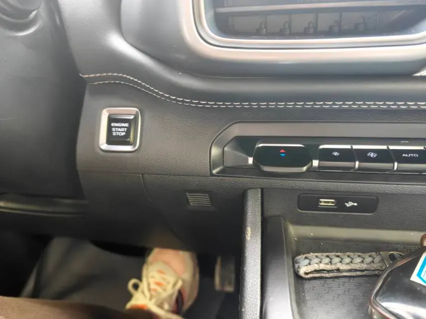 2020 Geely Okavango 1.8T 184HP L4 7DCT,autocango,china used car exporter,china ev exporter,chinese used car exporter,chinese used ev exporter