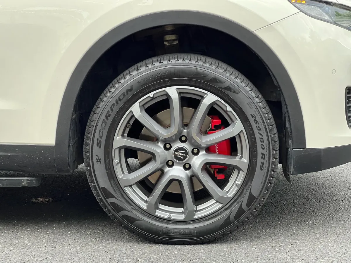 2019 Maserati Levante 3.0T 350HP V6 8AT,autocango,china used car exporter,china ev exporter,chinese used car exporter,chinese used ev exporter