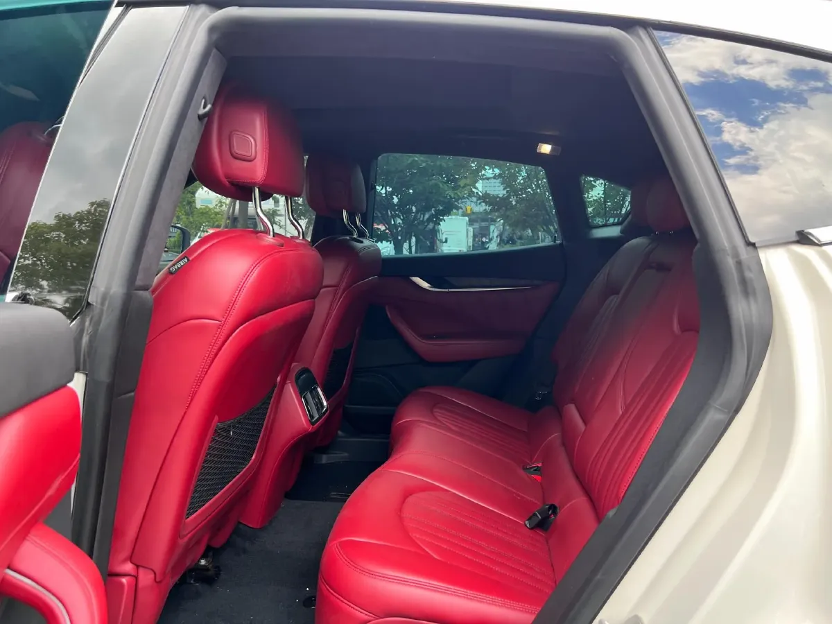 2019 Maserati Levante 3.0T 350HP V6 8AT,autocango,china used car exporter,china ev exporter,chinese used car exporter,chinese used ev exporter