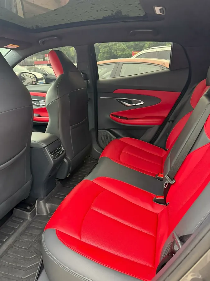 2020 ChangAn UNI-T 1.5T 180HP L4 7DCT,autocango,china used car exporter,china ev exporter,chinese used car exporter,chinese used ev exporter