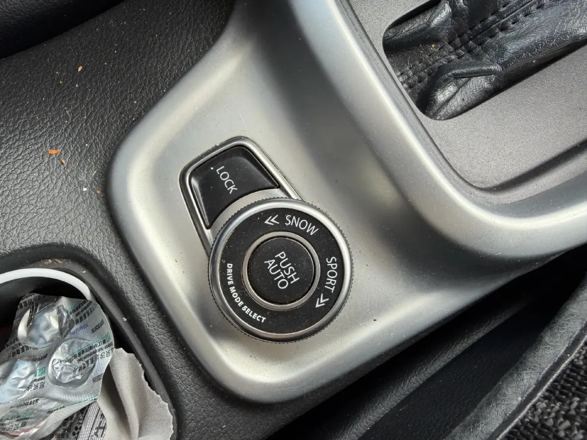 2016 Suzuki Vitara 1.4T 140HP L4 6AT,autocango,china used car exporter,china ev exporter,chinese used car exporter,chinese used ev exporter