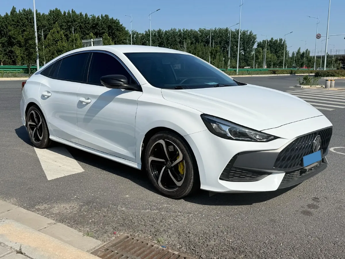 2023 MG 5 1.5L 129HP L4 5MT,autocango,china used car exporter,china ev exporter,chinese used car exporter,chinese used ev exporter