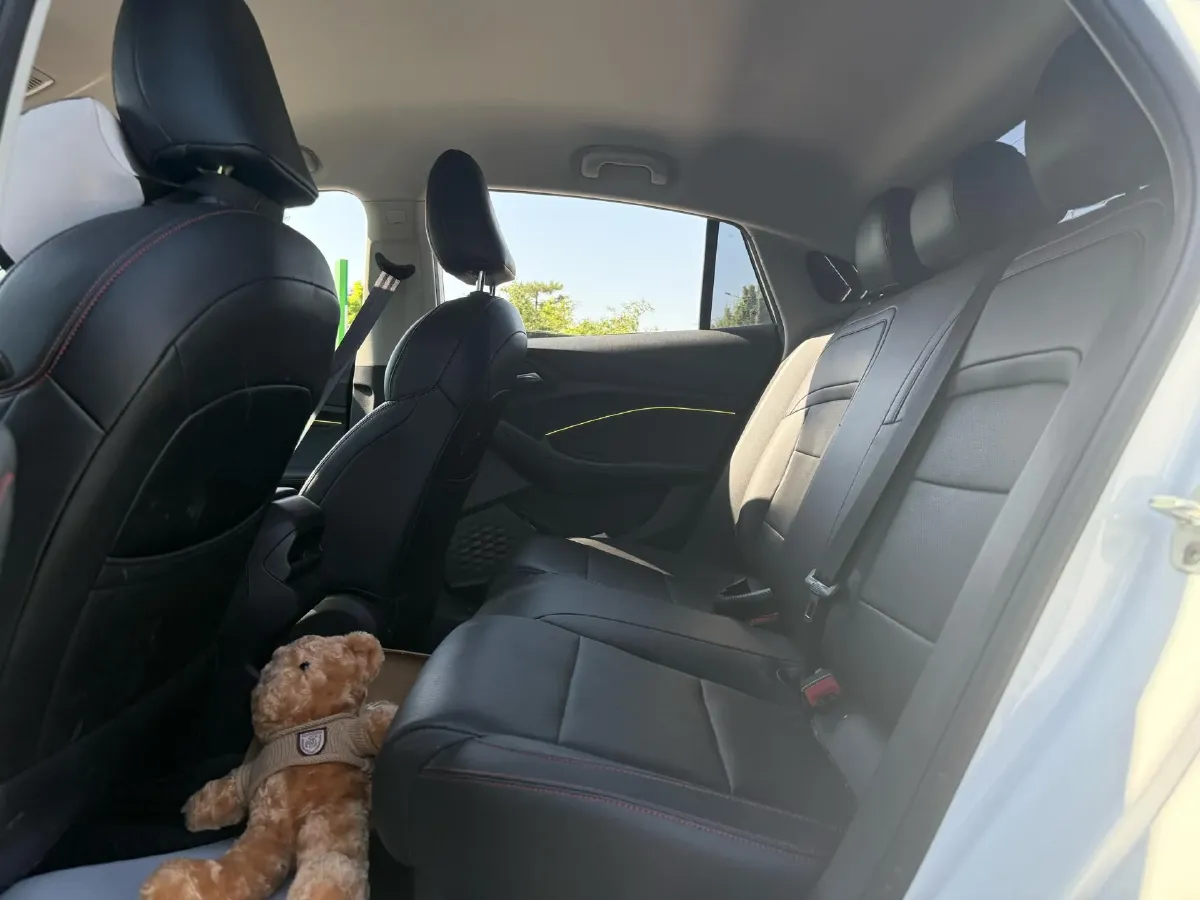 2023 MG 5 1.5L 129HP L4 5MT,autocango,china used car exporter,china ev exporter,chinese used car exporter,chinese used ev exporter