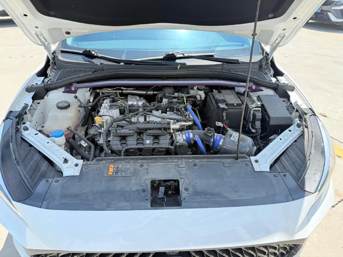 2023 MG 5 1.5L 129HP L4 5MT,autocango,china used car exporter,china ev exporter,chinese used car exporter,chinese used ev exporter