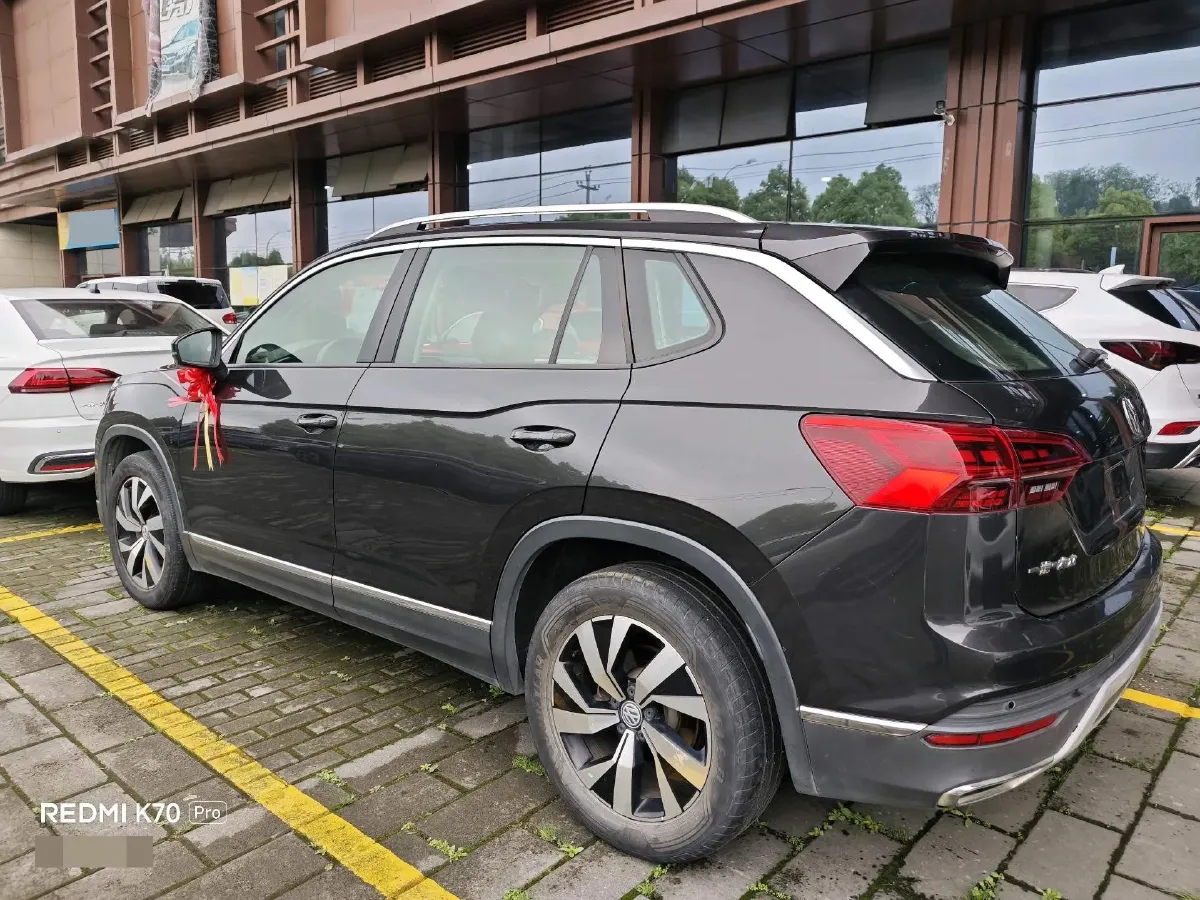 2019 Jeep Cherokee 2.0T 234HP L4 9AT,autocango,china used car exporter,china ev exporter,chinese used car exporter,chinese used ev exporter