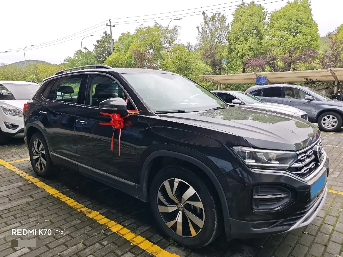 2019 Jeep Cherokee 2.0T 234HP L4 9AT,autocango,china used car exporter,china ev exporter,chinese used car exporter,chinese used ev exporter