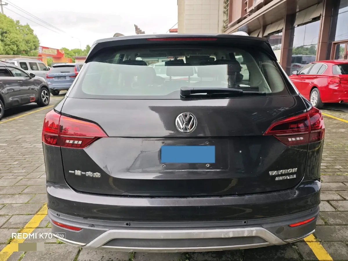 2019 Jeep Cherokee 2.0T 234HP L4 9AT,autocango,china used car exporter,china ev exporter,chinese used car exporter,chinese used ev exporter