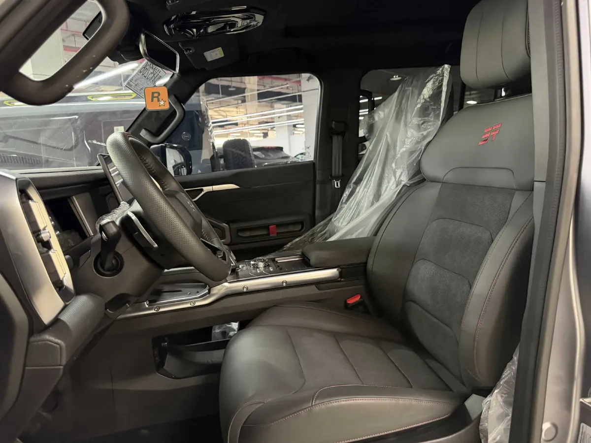 2023 Jetour Traveller 2.0T 254HP L4 7DCT,autocango,china used car exporter,china ev exporter,chinese used car exporter,chinese used ev exporter