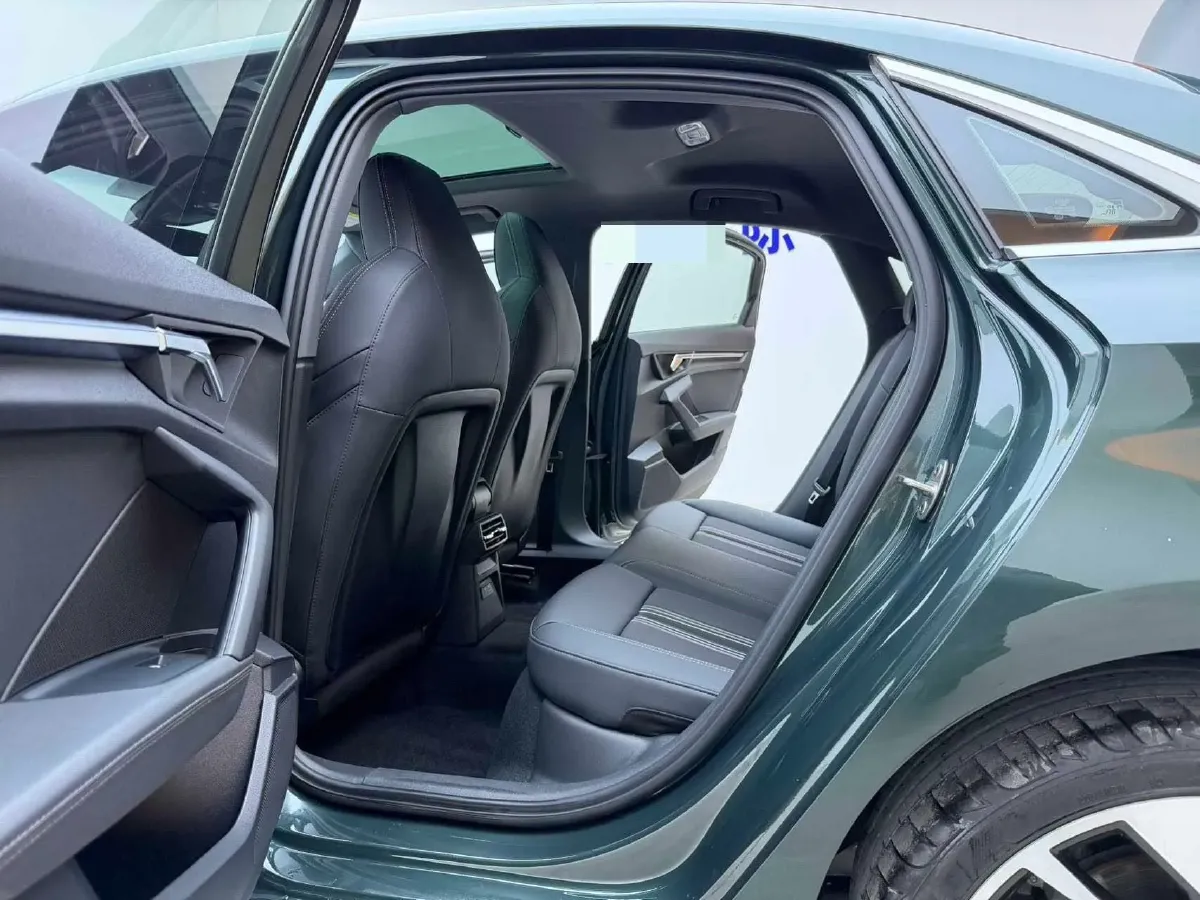 2022 Audi A3 1.4T 150HP L4 7DCT,autocango,china used car exporter,china ev exporter,chinese used car exporter,chinese used ev exporter