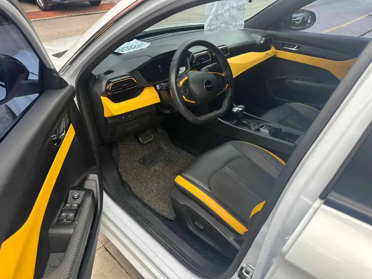 2023 DongFeng Aeolus YiXuan 1.5T 197HP L4 6DCT,autocango,china used car exporter,china ev exporter,chinese used car exporter,chinese used ev exporter