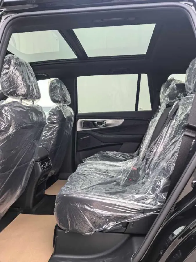 2025 GAC Trumpchi GS8 2.0T 252HP L4 8AT,autocango,china used car exporter,china ev exporter,chinese used car exporter,chinese used ev exporter