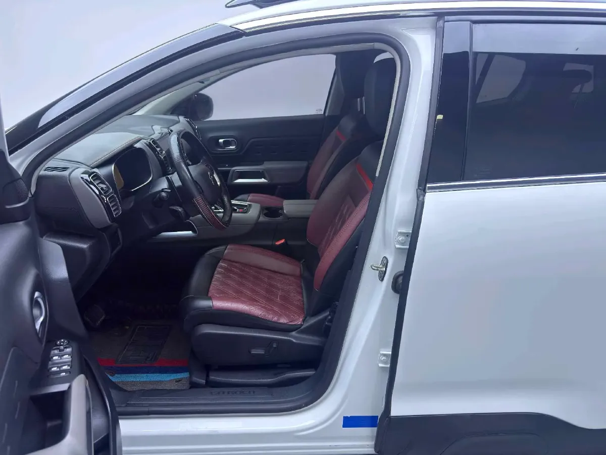 2019 Citroen C5 Aircross 1.6T 167HP L4 6AT,autocango,china used car exporter,china ev exporter,chinese used car exporter,chinese used ev exporter