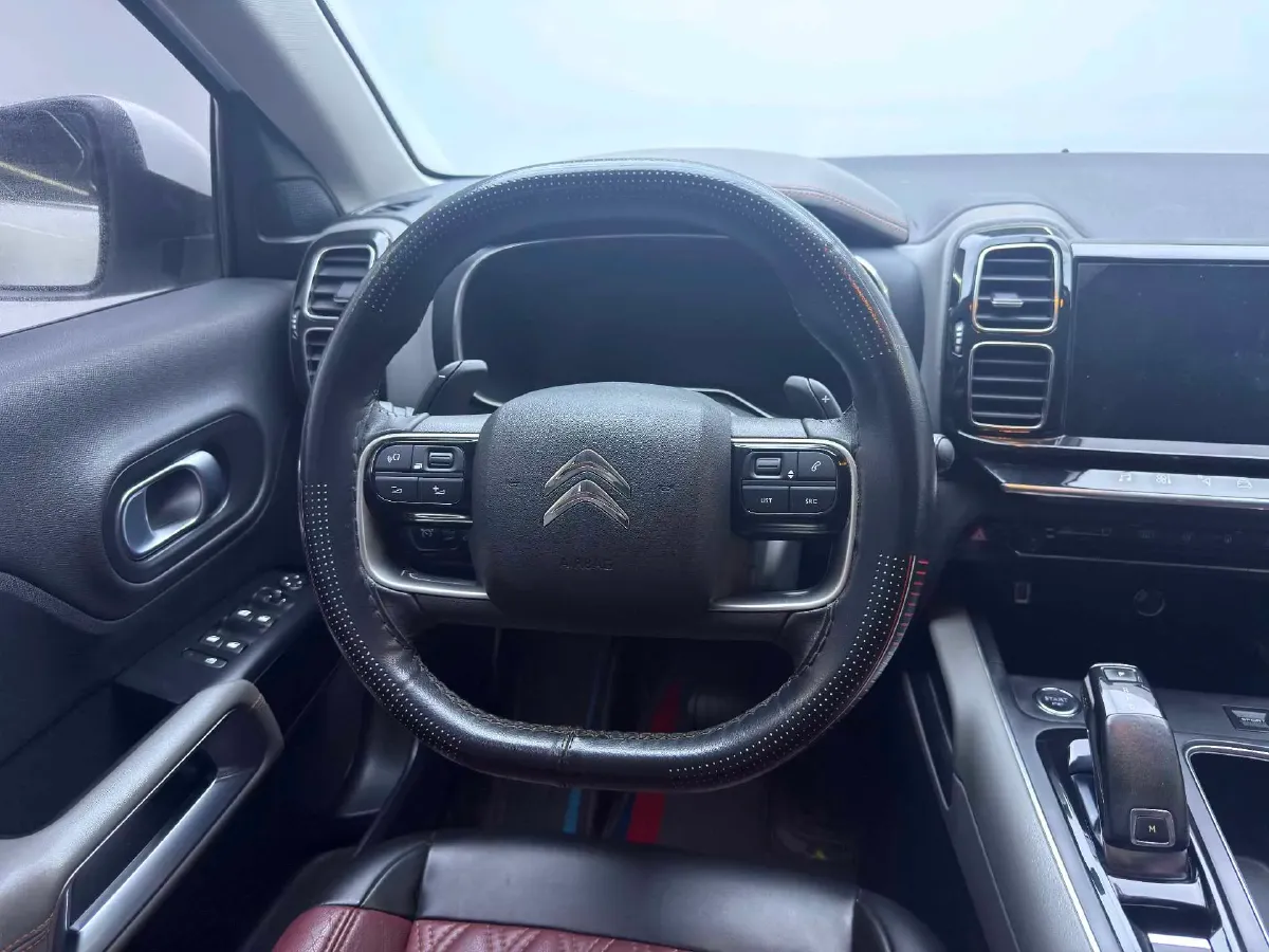 2019 Citroen C5 Aircross 1.6T 167HP L4 6AT,autocango,china used car exporter,china ev exporter,chinese used car exporter,chinese used ev exporter