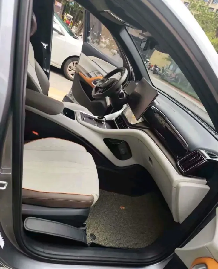 2022 Ruichi Auto EC35 BEV 82HP BEV 36.288KWH,autocango,china used car exporter,china ev exporter,chinese used car exporter,chinese used ev exporter