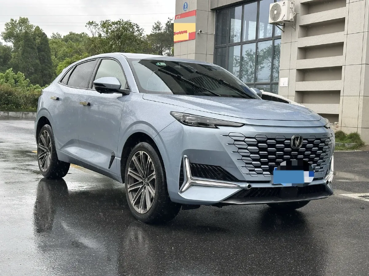 2021 ChangAn UNI-K 2.0T 233HP L4 8AT,autocango,china used car exporter,china ev exporter,chinese used car exporter,chinese used ev exporter