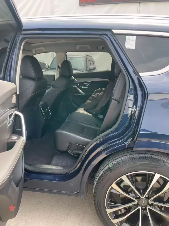 2021 Jetour X70 Plus 1.6T 197HP L4 7DCT,autocango,china used car exporter,china ev exporter,chinese used car exporter,chinese used ev exporter