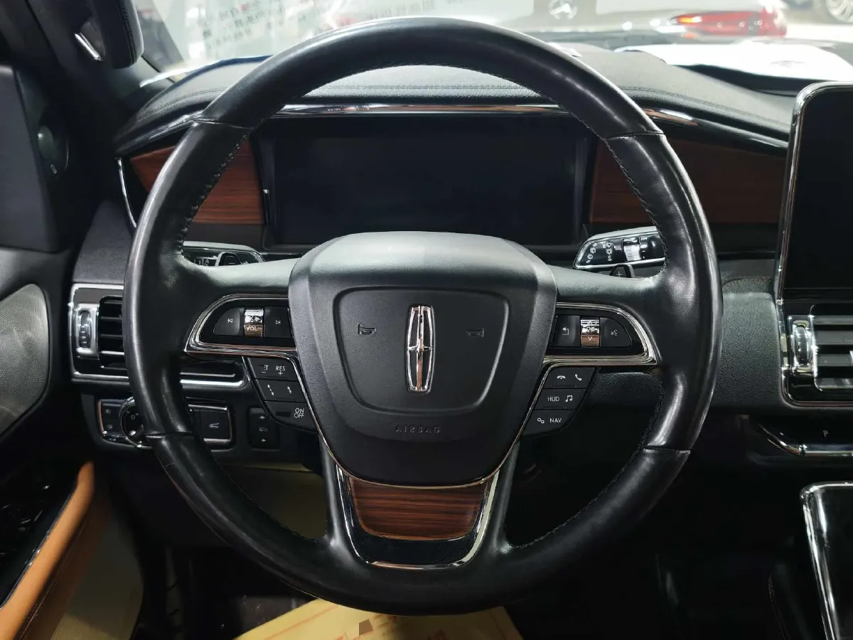 2020 Lincoln Navigator 3.5T 388HP V6 10AT,autocango,china used car exporter,china ev exporter,chinese used car exporter,chinese used ev exporter