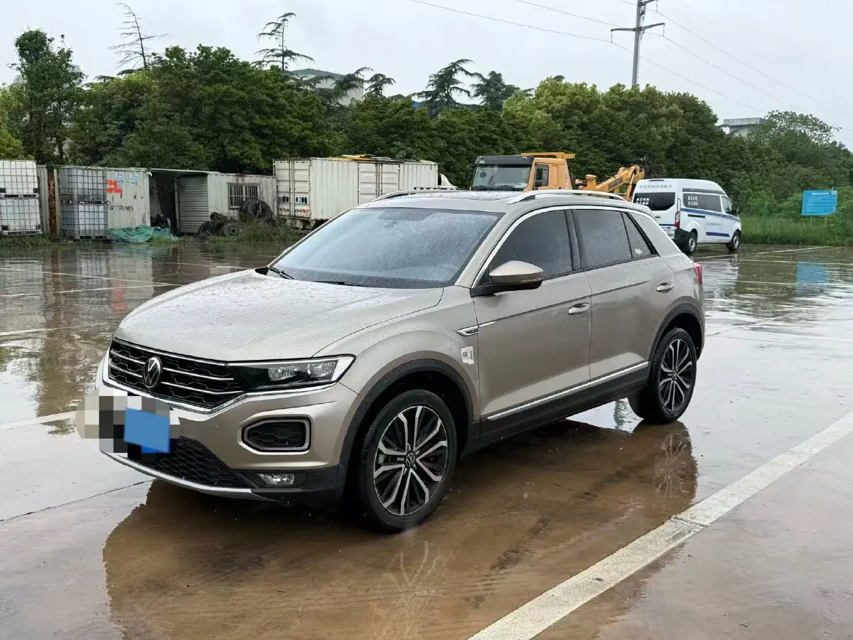 2022 Volkswagen T-Roc 1.4T 150HP L4 7DCT,autocango,china used car exporter,china ev exporter,chinese used car exporter,chinese used ev exporter