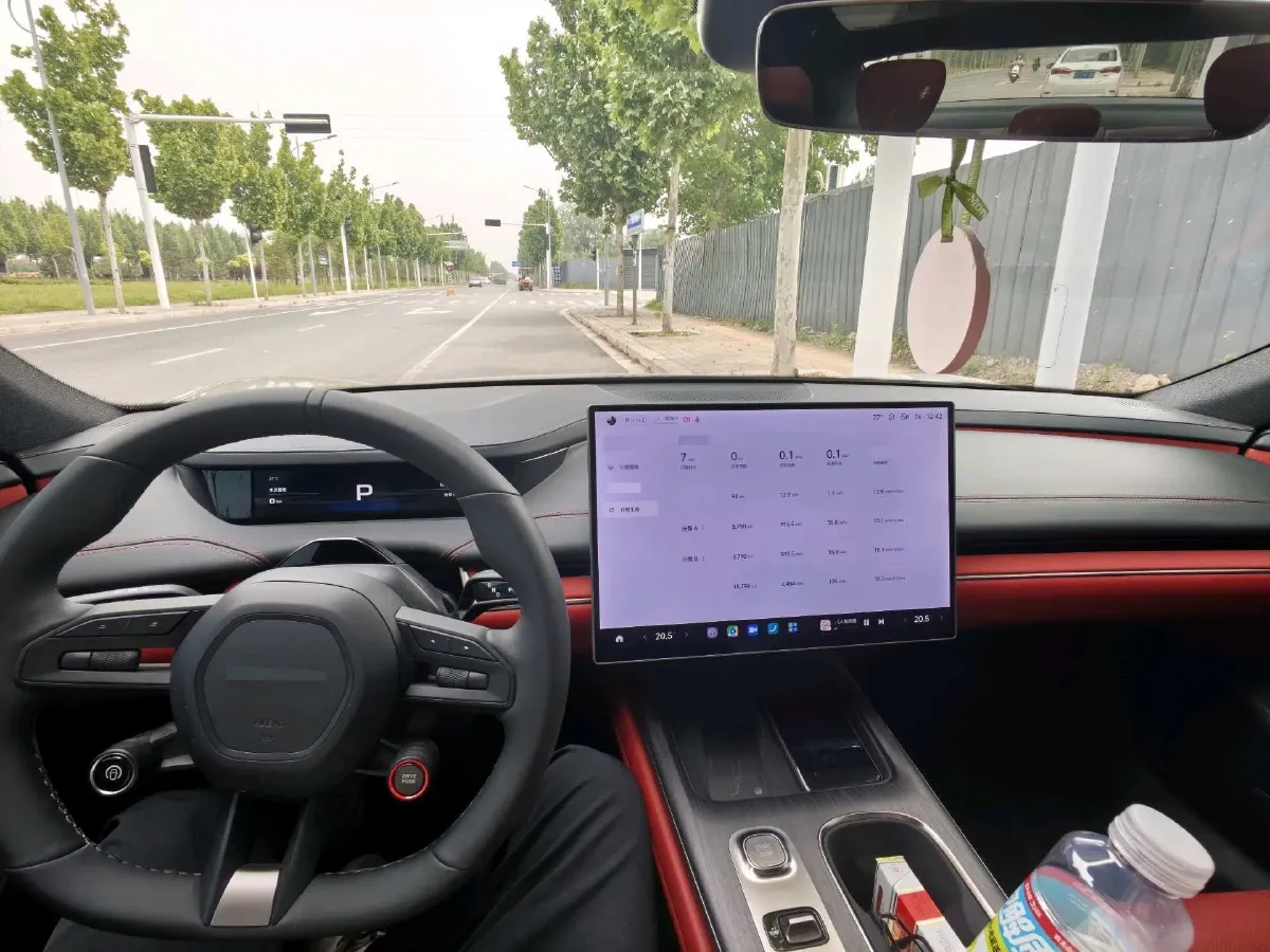 2024 MI SU7 BEV 73.6KWH,autocango,china used car exporter,china ev exporter,chinese used car exporter,chinese used ev exporter