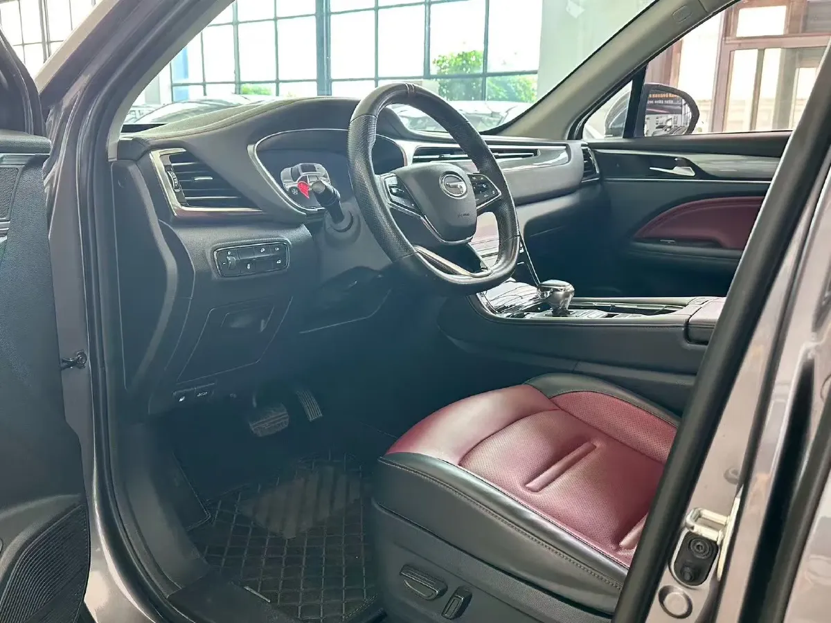 2021 GAC Trumpchi GS4 Plus 2.0T 252HP L4 6AT,autocango,china used car exporter,china ev exporter,chinese used car exporter,chinese used ev exporter