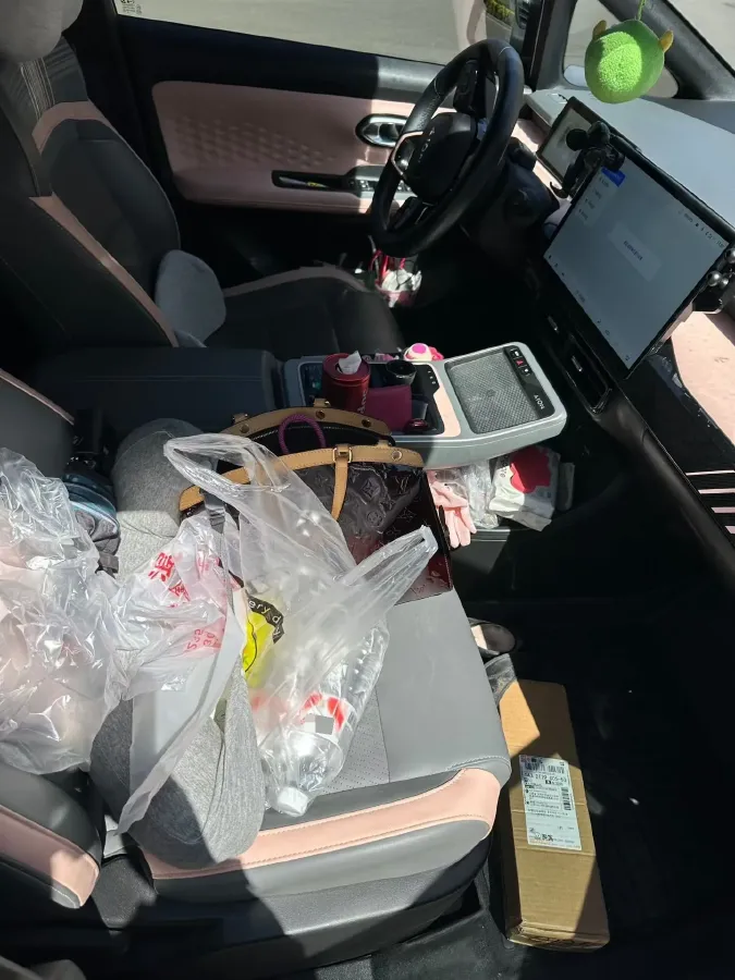 2022 Geely Okavango 1.8T 184HP L4 7DCT,autocango,china used car exporter,china ev exporter,chinese used car exporter,chinese used ev exporter