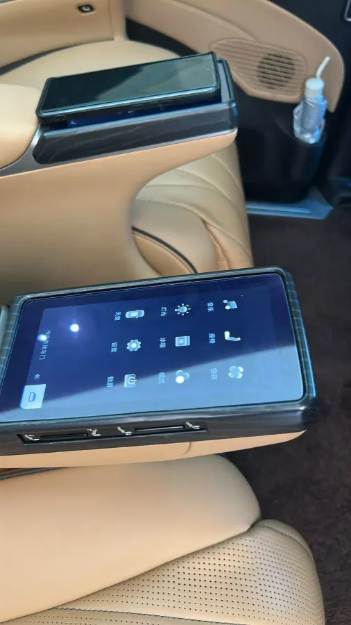 2024 Denza D9 1.5T 139HP L4 E-CVT PHEV 40KWH,autocango,china used car exporter,china ev exporter,chinese used car exporter,chinese used ev exporter