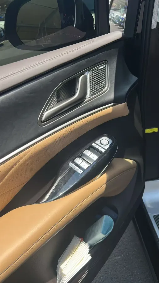 2024 Denza D9 1.5T 139HP L4 E-CVT PHEV 40KWH,autocango,china used car exporter,china ev exporter,chinese used car exporter,chinese used ev exporter