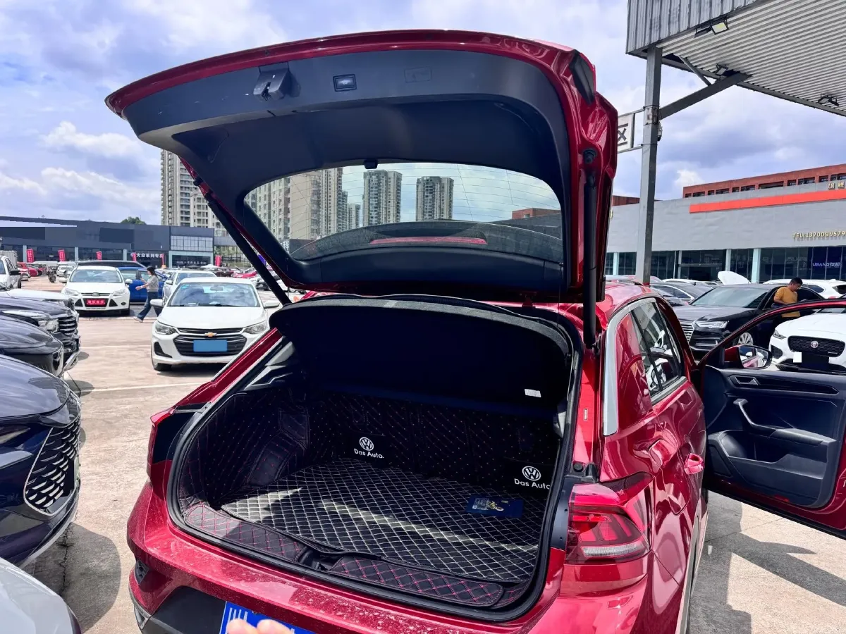 2020 Volkswagen T-Roc 1.4T 150HP L4 7DCT,autocango,china used car exporter,china ev exporter,chinese used car exporter,chinese used ev exporter