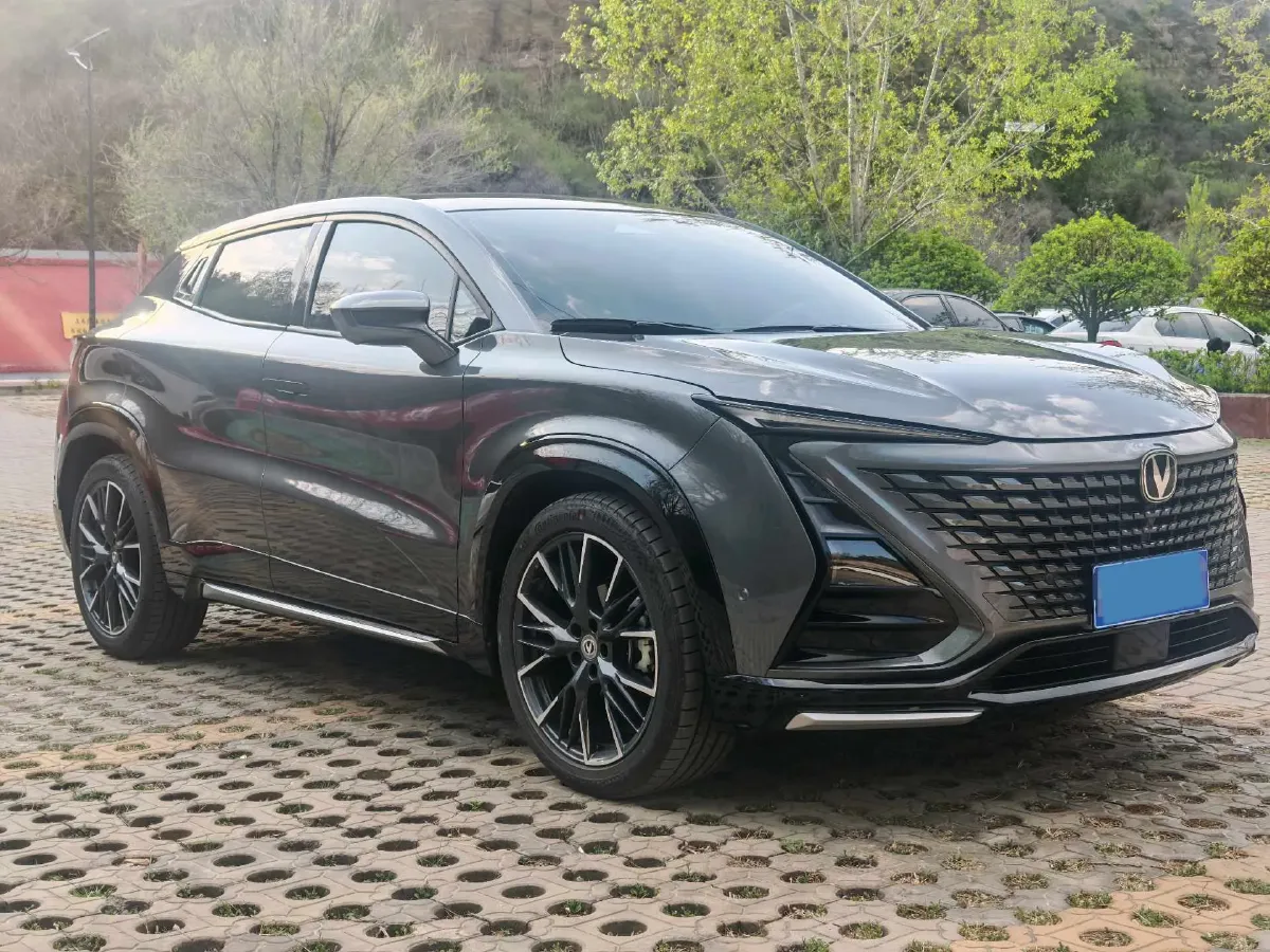 2023 ChangAn UNI-T 1.5T 188HP L4 7DCT,autocango,china used car exporter,china ev exporter,chinese used car exporter,chinese used ev exporter