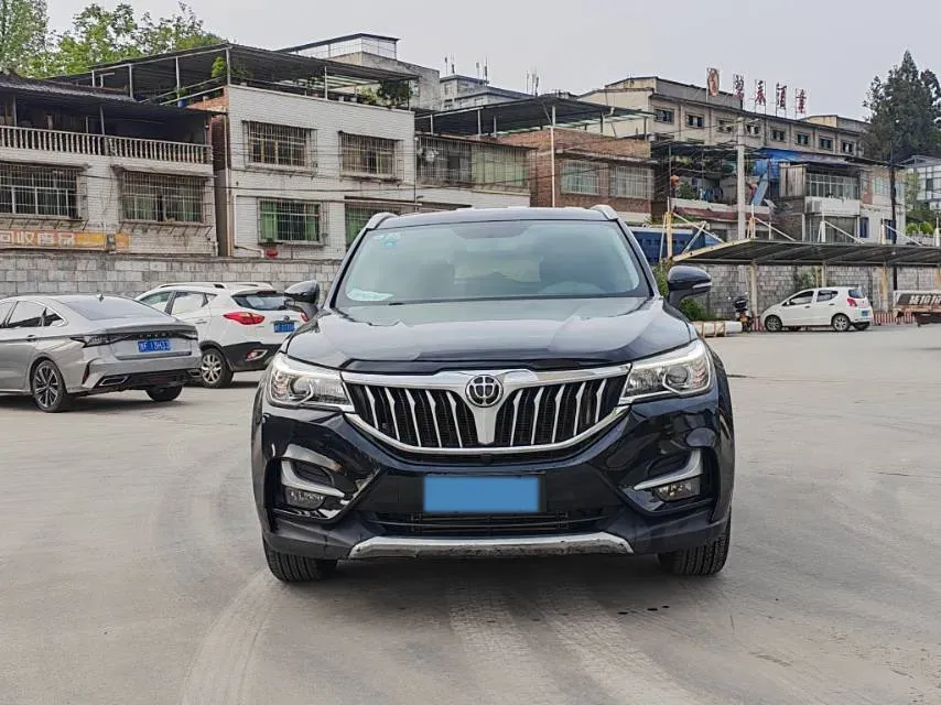 2018 Brilliance Auto V6 1.5T 150HP L4 6MT,autocango,china used car exporter,china ev exporter,chinese used car exporter,chinese used ev exporter
